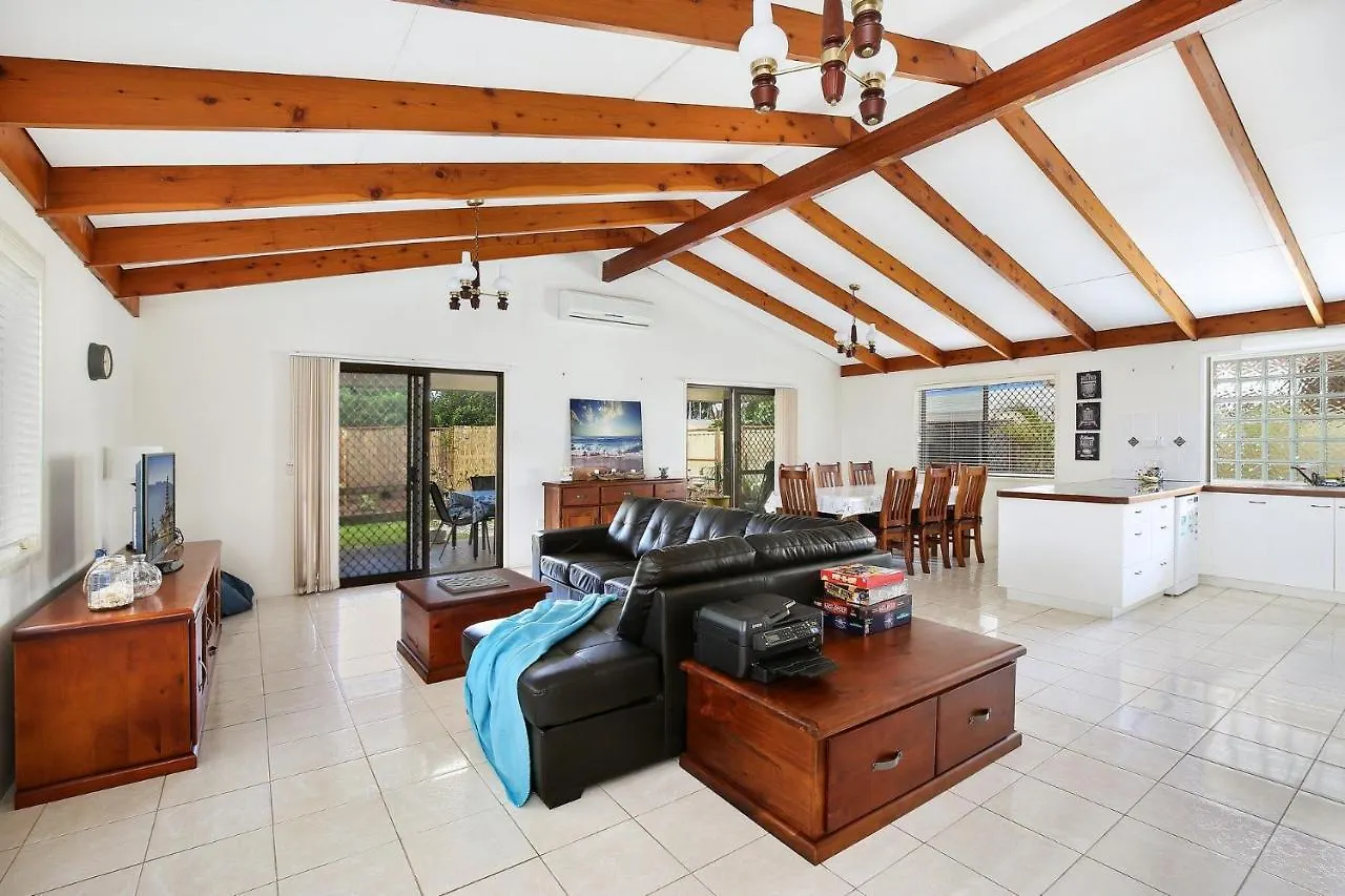 Casa vacanze Michael Street 39 Golden Beach Caloundra Australia